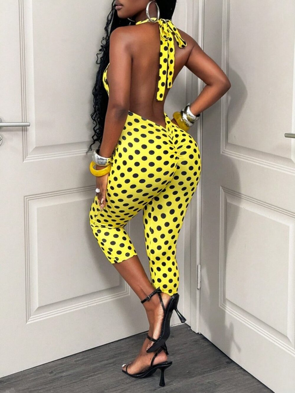 Yellow Sexy Women's Tight-Fitting Polka Dot Backless Sleeveless Capri Jumpsuit